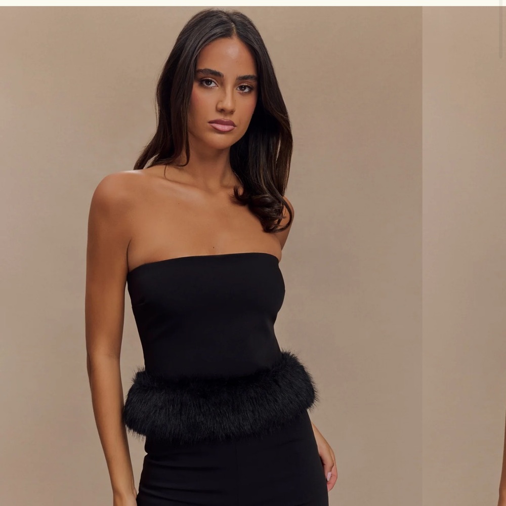 Meshki Black Strapless fur trim Top NWT M